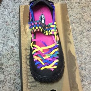 Rock spring shoes  size 9 / 40